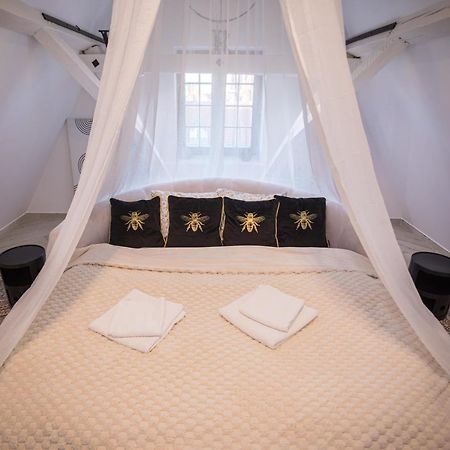 Magiczne Gniazdko Na Samym Rynku Apartment วรอตซวาฟ ภายนอก รูปภาพ