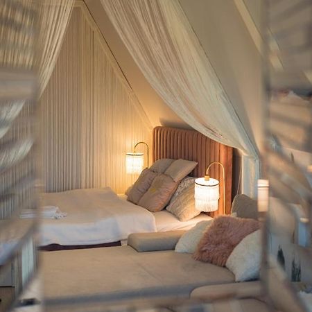Magiczne Gniazdko Na Samym Rynku Apartment วรอตซวาฟ ภายนอก รูปภาพ