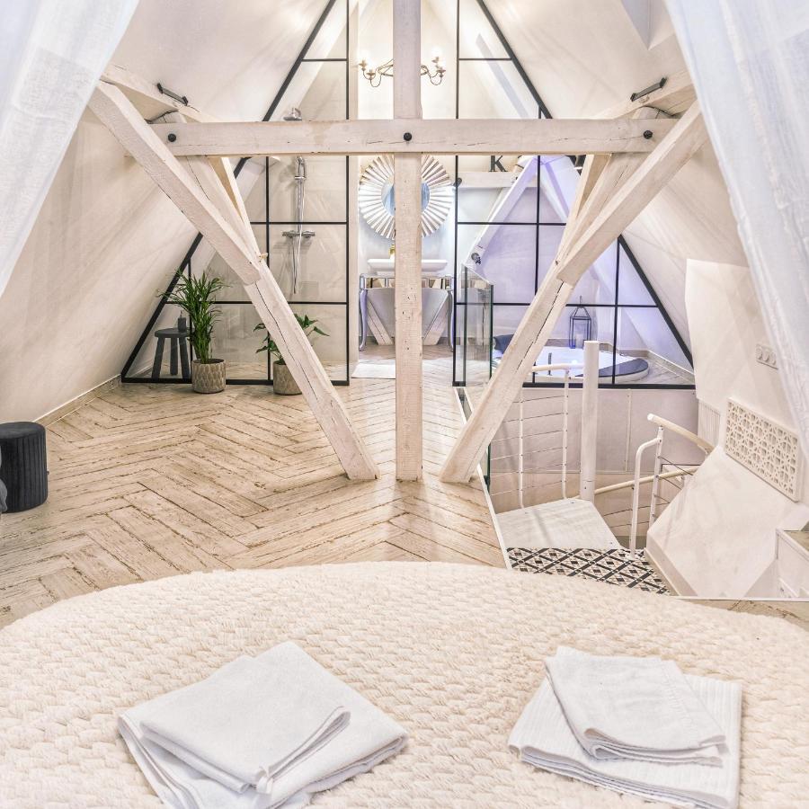 Magiczne Gniazdko Na Samym Rynku Apartment วรอตซวาฟ ภายนอก รูปภาพ