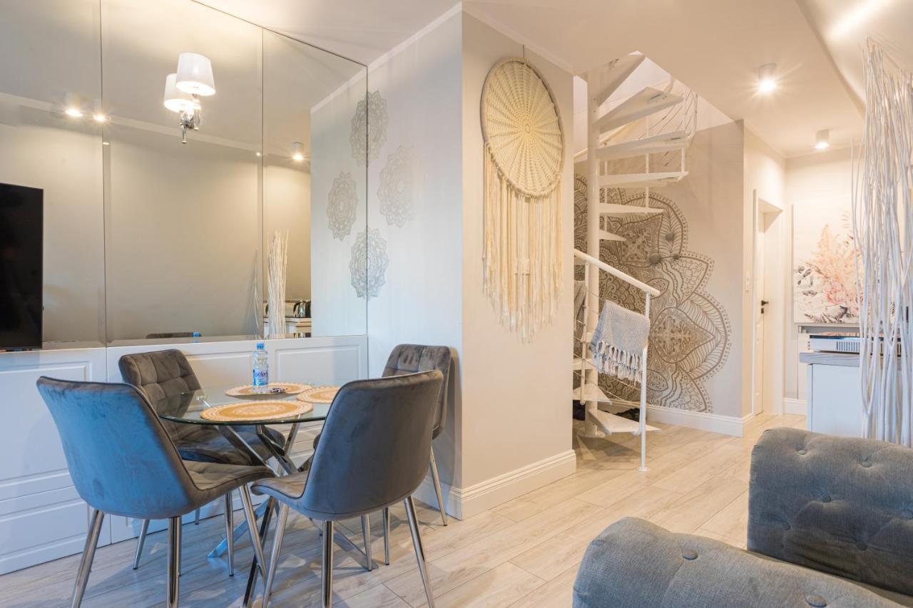 Magiczne Gniazdko Na Samym Rynku Apartment วรอตซวาฟ ภายนอก รูปภาพ