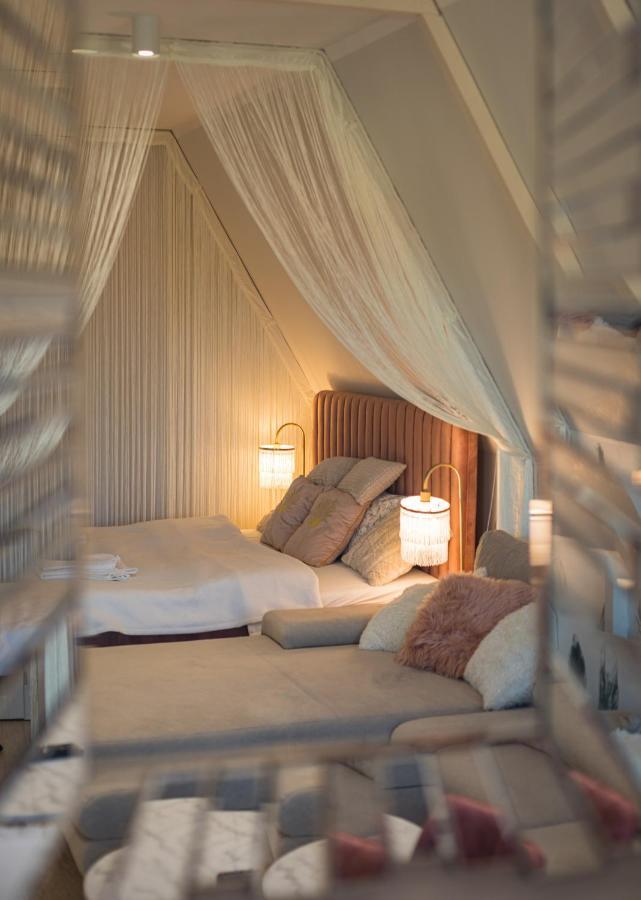 Magiczne Gniazdko Na Samym Rynku Apartment วรอตซวาฟ ภายนอก รูปภาพ